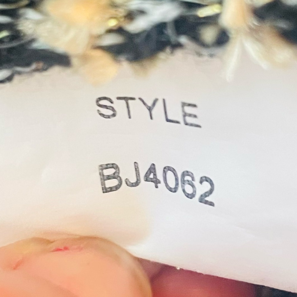 Beulah Style S/M inspired tweed long cardigan. With chain detail & more - Picture 3 of 10